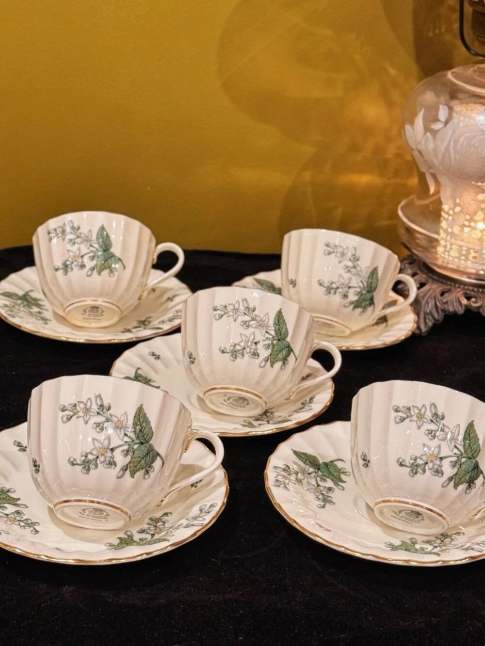 Vintage Royal Worcester Valencia 5 Teacup Saucer Sets